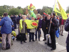 100000 demonstrierten in Berlin